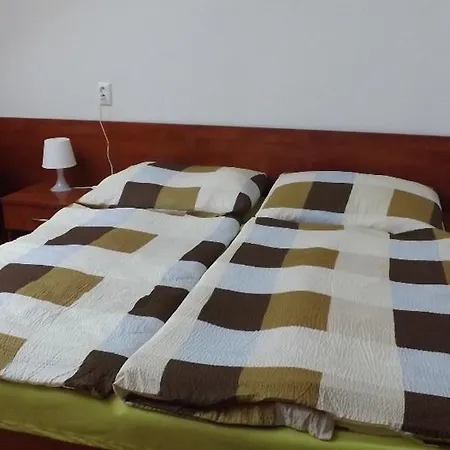 Lindava בית הארחה